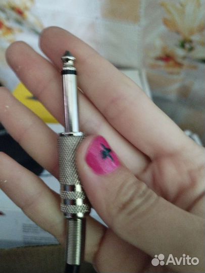 Профессиональный вокальный микрофон