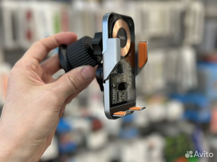 Автомобильный держатель для телефона