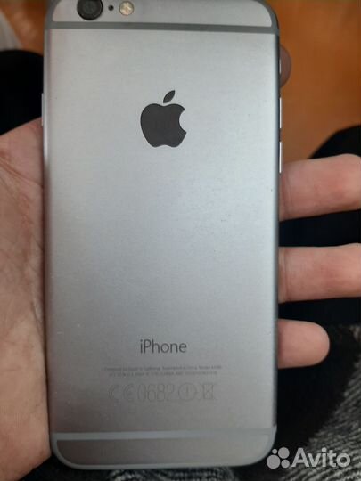 Телефон iPhone 6