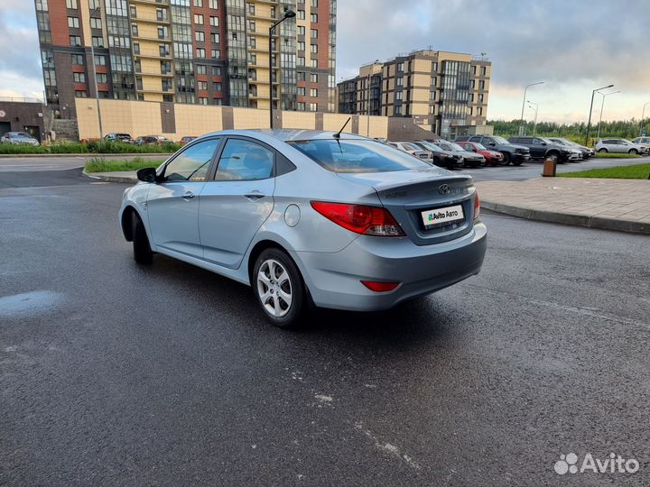 Hyundai Solaris 1.6 AT, 2011, 72 000 км