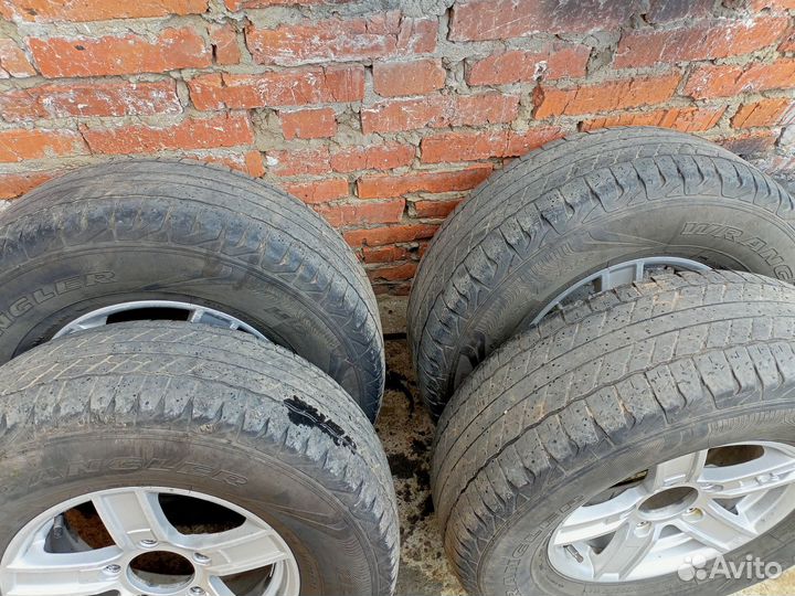 Колеса на ниву 255/70 R15C