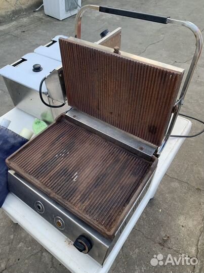 Гриль фритюрница