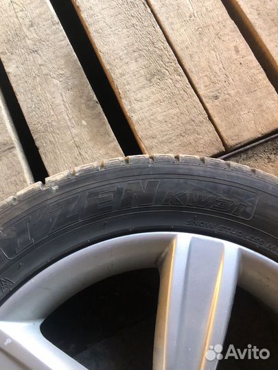 Kumho I'Zen KW31 235/55 R18 104R