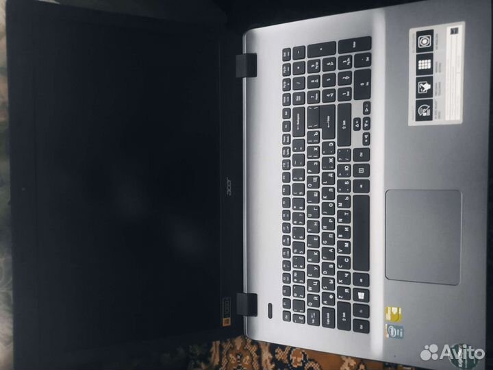 Acer aspire E 17