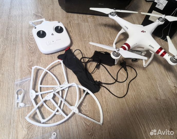 Квадрокоптер DJI Phantom 3 Standard