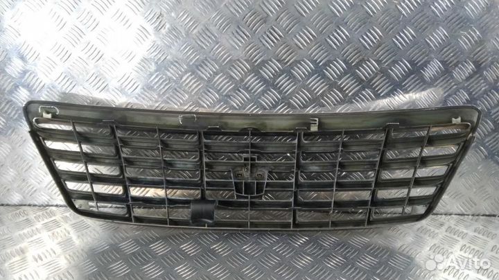 Б/У Б/У Решетка радиатора 531130880 toyota