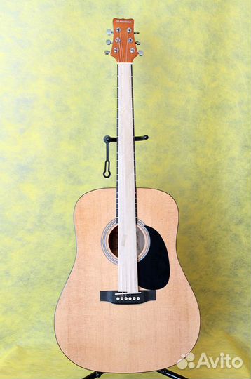 Разные акустические гитары и разные цены