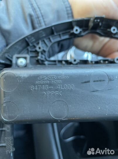 Накладка консоли hyundai solaris 2010-2014 84746-4