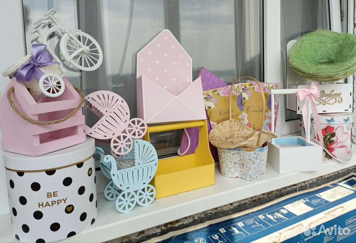 Кашпо, коробки для цветов, подарочные коробки