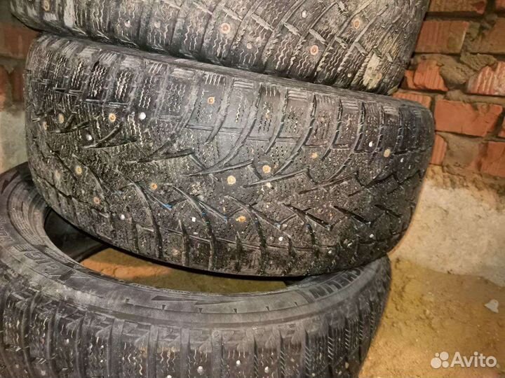 Michelin X-Ice North XIN2 215/50 R17
