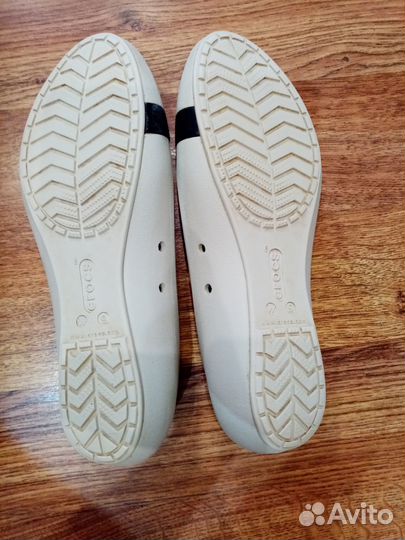 Балетки Crocs