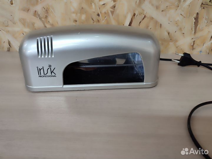 Лампа для ногтей