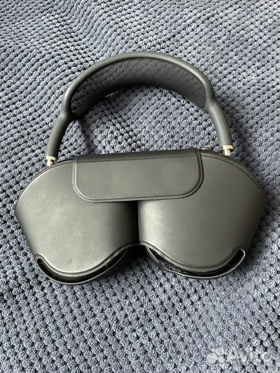 Apple AirPods Max Space Gray