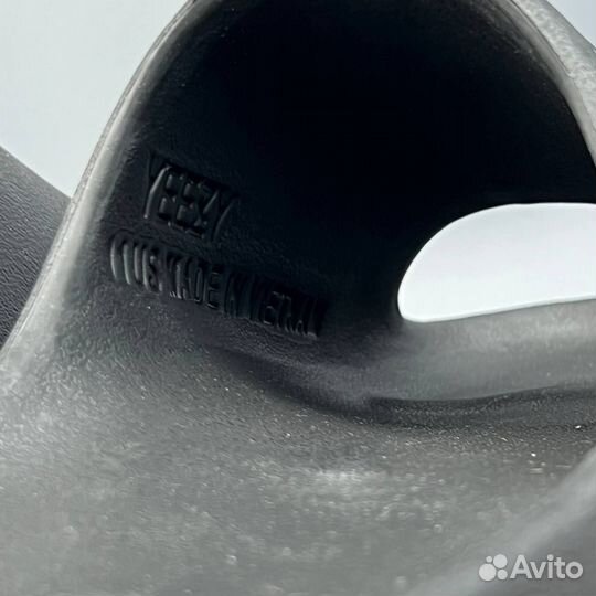 Шлепанцы Adidas Yeezy Slide Black