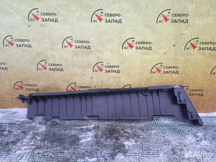 Накладка декоративная задняя правая Audi Q7 cvmd