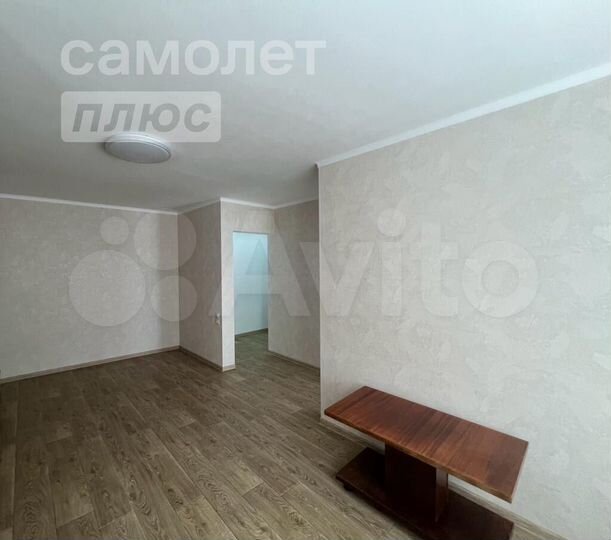 2-к. квартира, 42,1 м², 2/2 эт.