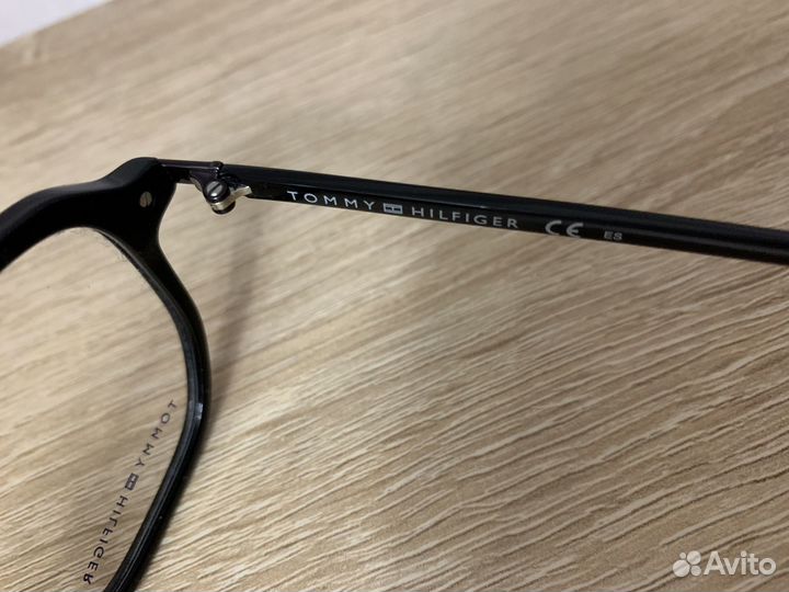 Оправа Tommy Hilfiger новая оригинал
