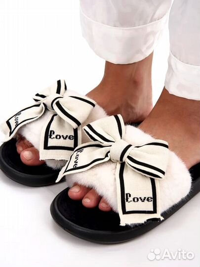 Женские тапочки пушистые