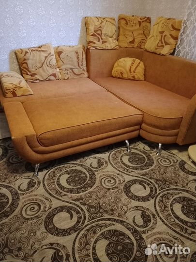Большой угловой диван раскладной бу
