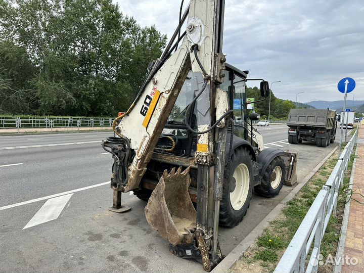 Экскаватор-погрузчик Terex 860, 2010