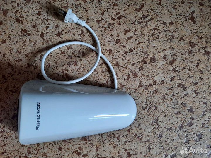 Сушитель для рук электрический