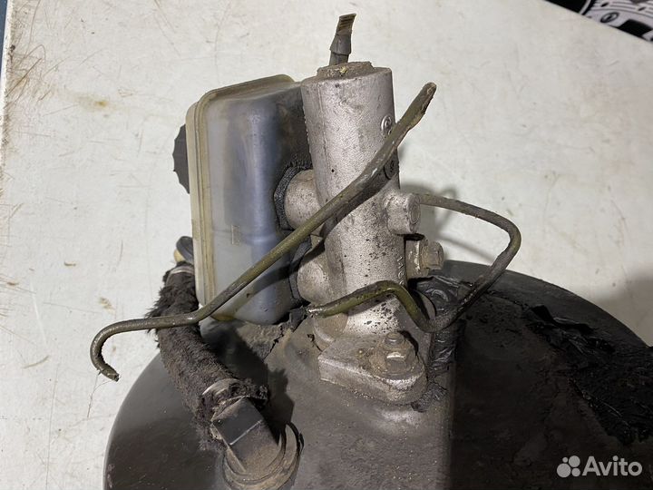 Вакуумный усилитель тормозов BMW 5 series E34