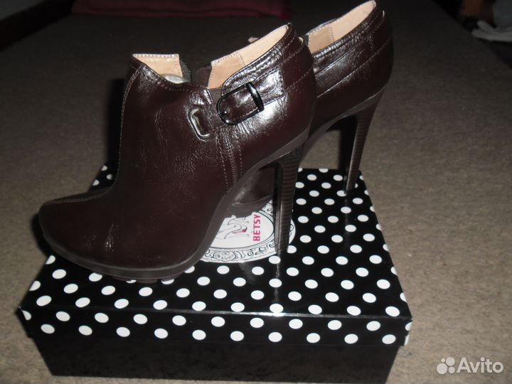 Продам новые ботильоны