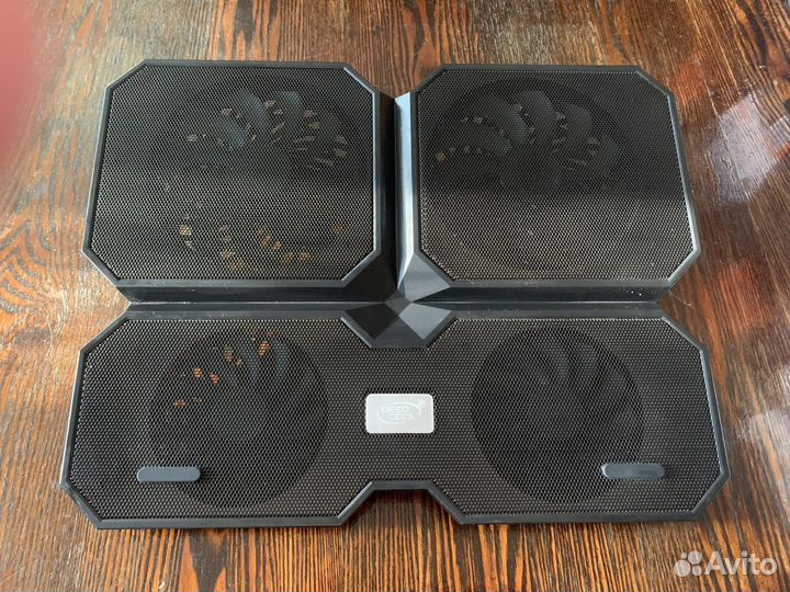 Подставка с охлаждением deepcool