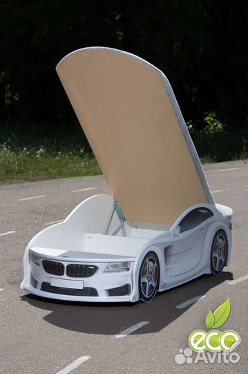 Кровать-машина BMW
