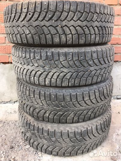 Bridgestone Blizzak Spike-01 185/65 R15