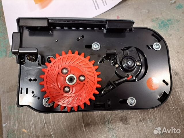 30.18.000.0018 Привод двери кроко