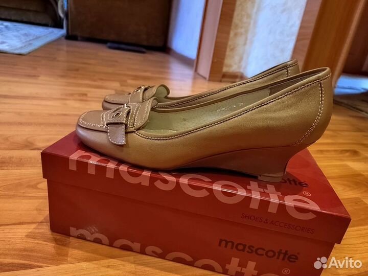 Обувь женская 39 размер