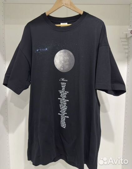 Футболка vetements