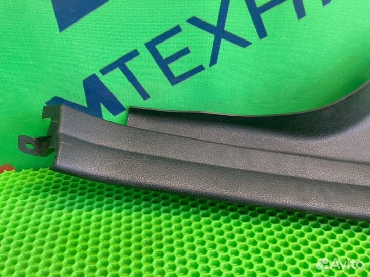 Молдинг порога задний правый Bmw 5 F10 N52B25 2010