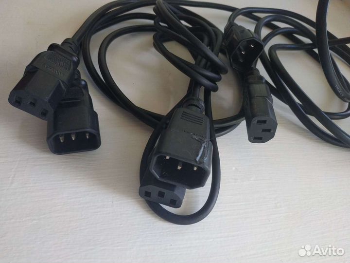 Колонки,мышь, клавиатура,шлейф,заглушки