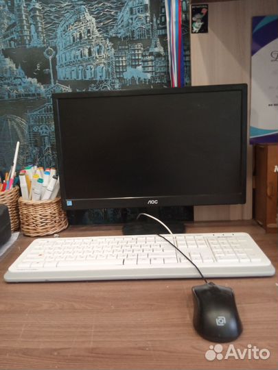 Монитор,клавиатура, мышка,колонки