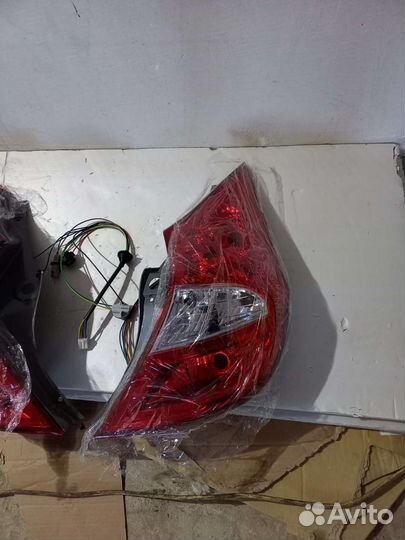 Hyundai solaris 1 хэтчбек фонарь левый правый