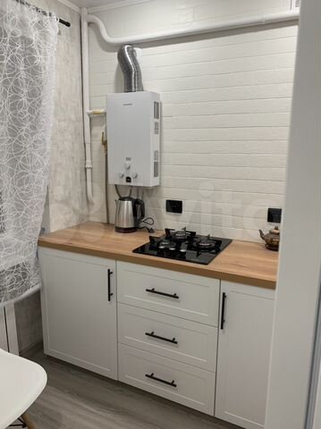 2-к. квартира, 42 м², 1/5 эт.