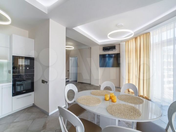 Таунхаус 280 м² на участке 1 сот.