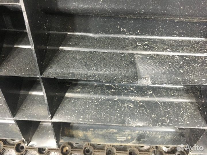 Крышка ящика акб Volvo FH, Volvo FM