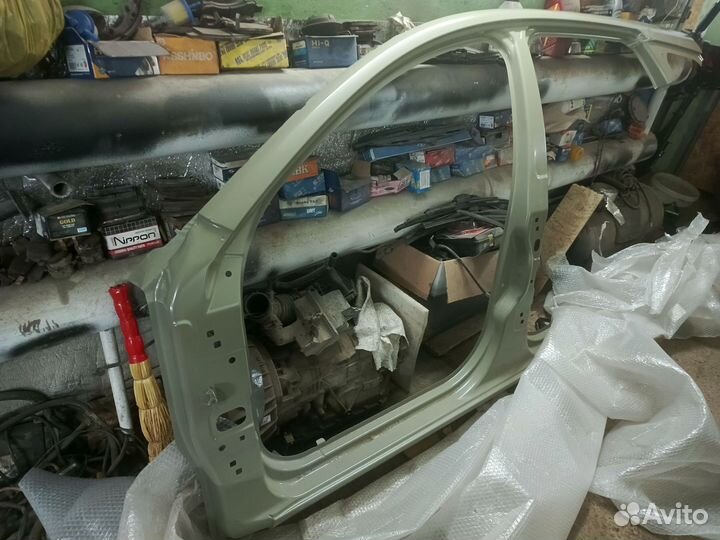 Продам левую сторону внутренняя лада Веста св