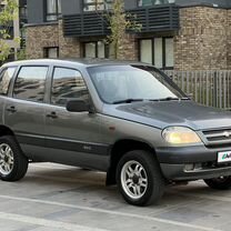 Chevrolet Niva 1.7 MT, 2004, 245 528 км, с пробегом, цена 355 000 руб.