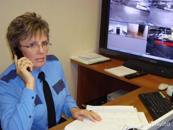 Охранницы(ки)