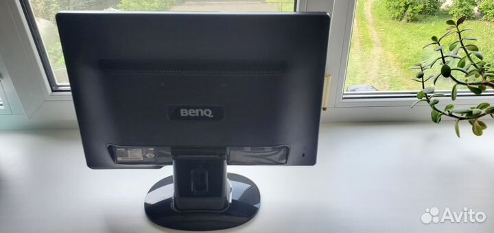 Продаю монитор 19