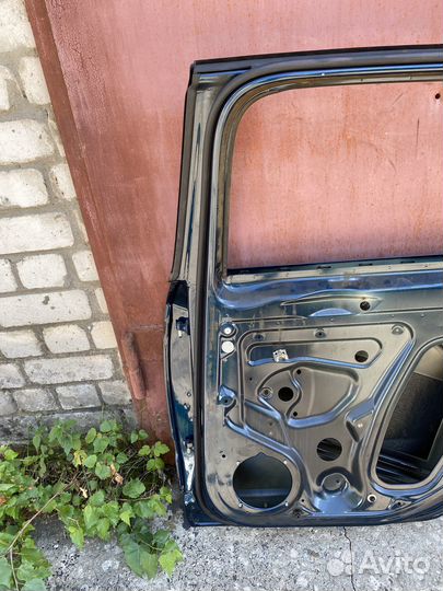 Дверь задняя правая Skoda Superb 3 универсал