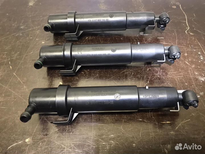 Форсунка омывателя фары правая для Мерседес W211