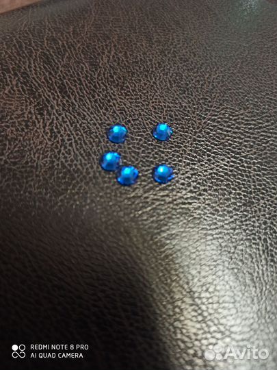 Стразы swarovski клеевые