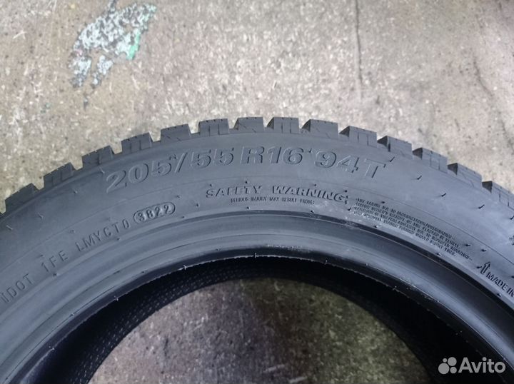 Kumho WinterCraft Ice WI31 205/55 R16 94T