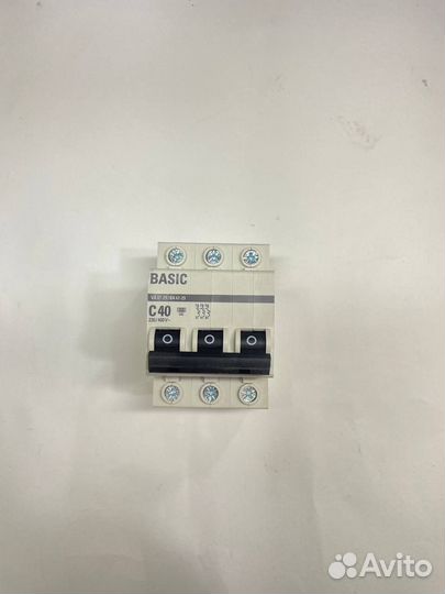 Автоматический выключатель 3p 40А С ва47-29
