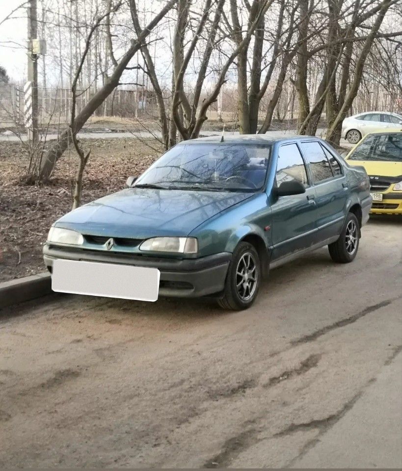 Renault 19